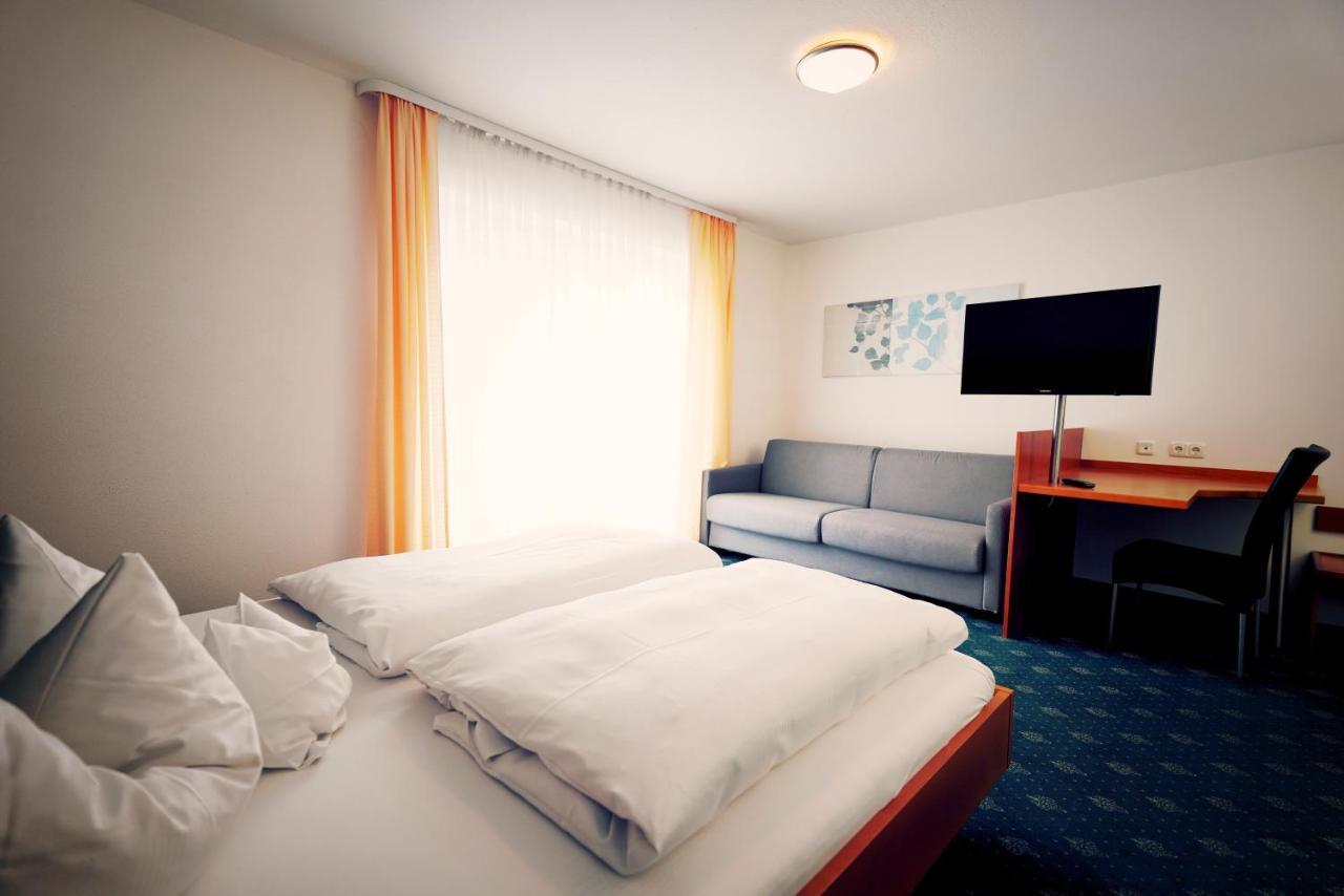 Gruener Baum Garni Hotel Krumbach Eksteriør billede